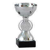 Pokal i sølvfarvet chrome