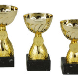 Chrompokal i guld, royalt design