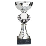 Chrompokal, med sorte detaljer