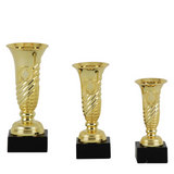 Guldfarvet plastpokal