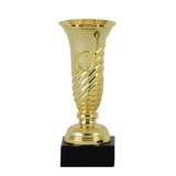 Guldfarvet plastpokal