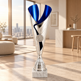 Elegant Sølv-Blå pokal, Hvid sokkel