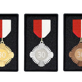Fortjenstmedalje sæt med Rød/Hvid bånd, inkl. gravering