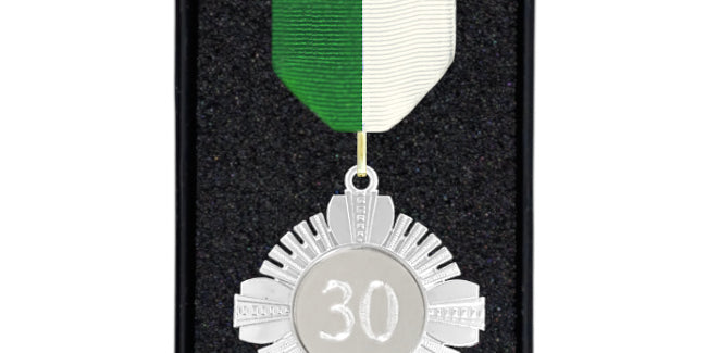 Fortjenstmedalje sæt med Grøn/hvid bånd, inkl. gravering