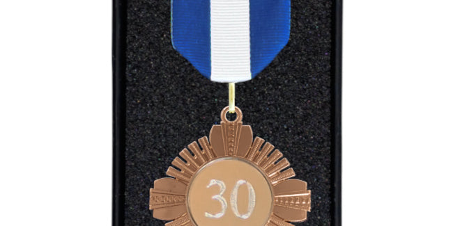 Fortjenstmedalje sæt med Blå/hvid/Blå bånd, inkl. gravering